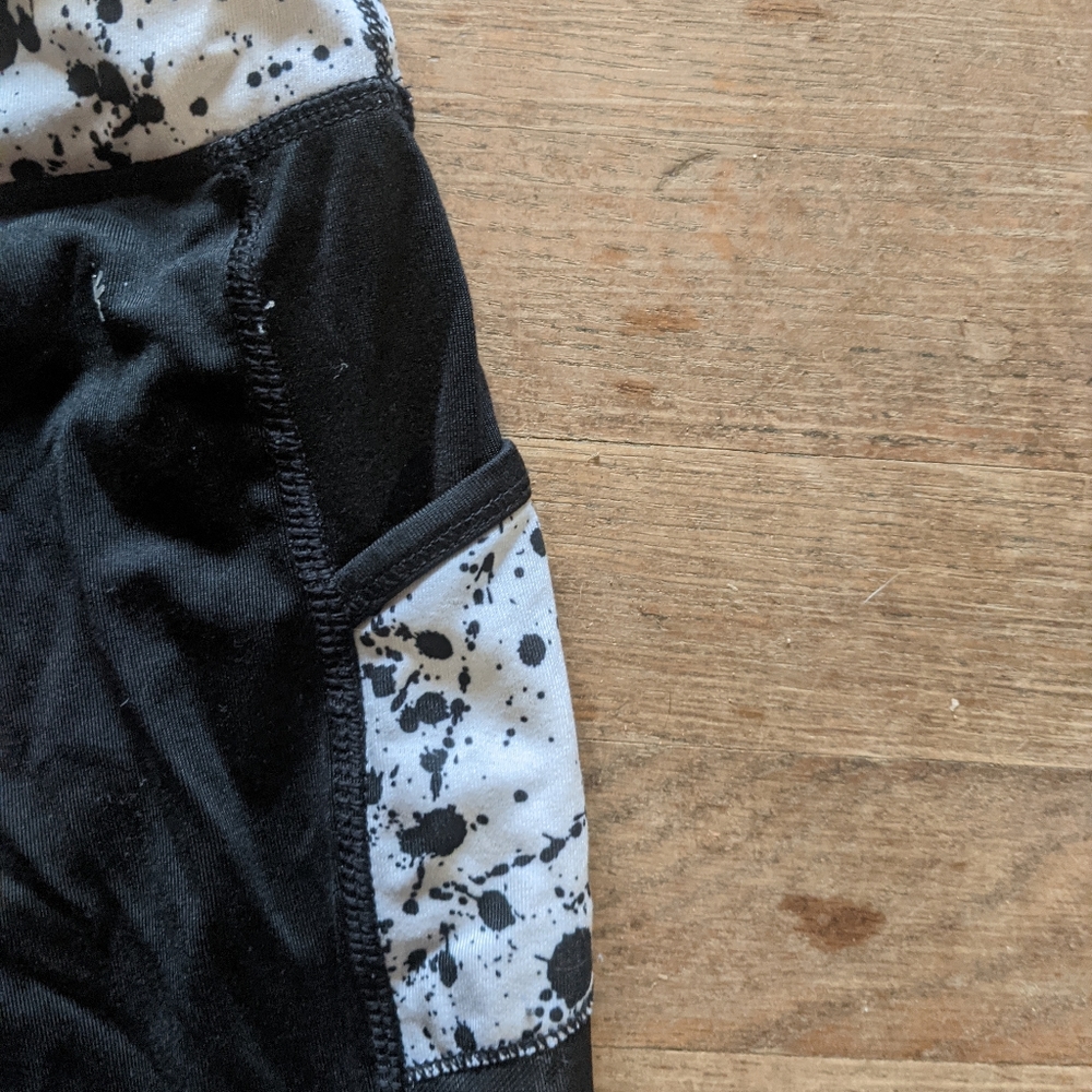 Capris - Picture 2 of 3